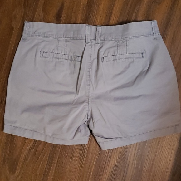Shorts - Picture 2 of 3